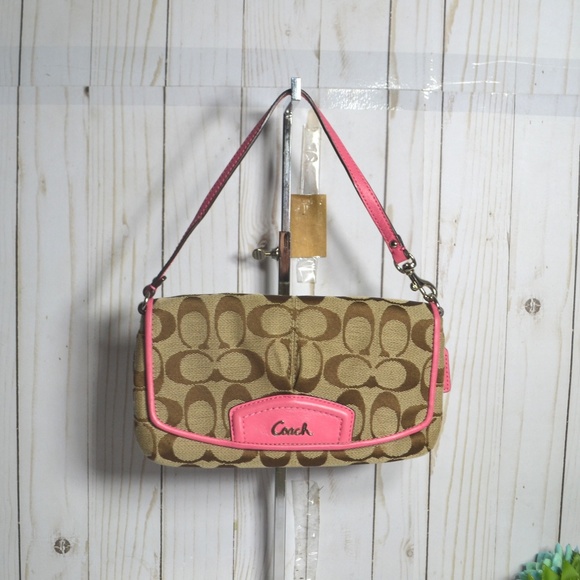Coach Handbags - Coach Pleated Wristlet Clutch Wallet
